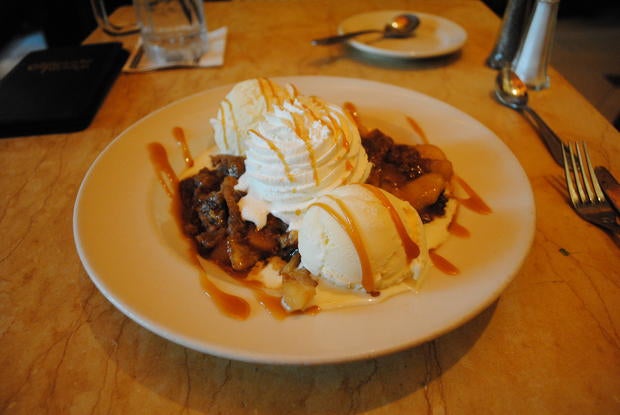 Warm Apple Crisp 2017 Xtreme Eating Awards Winners Announced Warm Apple Crisp 2017 Xtreme Eating Awards Winners Announced Pictures Cbs News