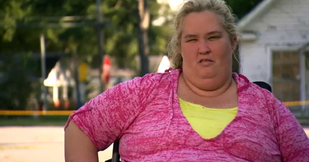 here comes honey, honey boo boo s mother attempted to put first daughter up...