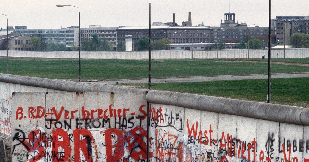 The Fall Of The Berlin Wall Cbs News