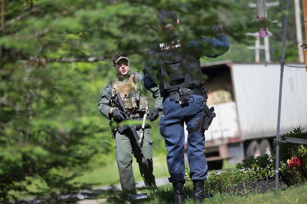 Manhunt ends for escaped NY killers 