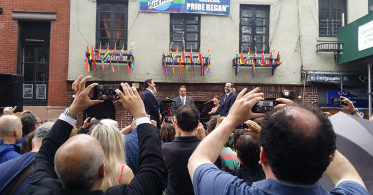 nyc gay pride 2015 date