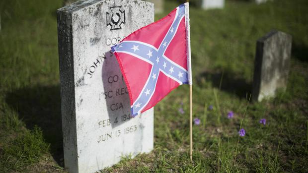 Places the Confederate flag still flies 