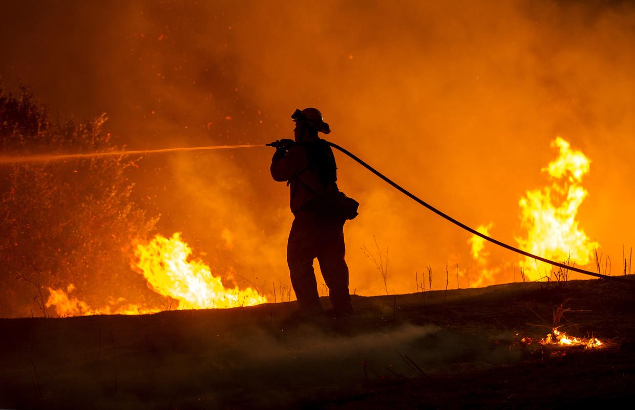 California fire - State of emergency declared as fires rage in