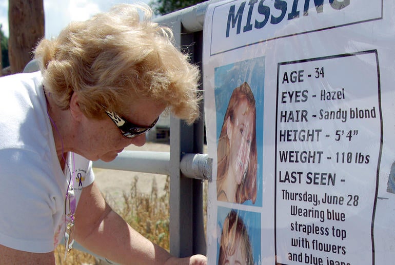 Volunteers help search for missing mom Paige Birgfeld