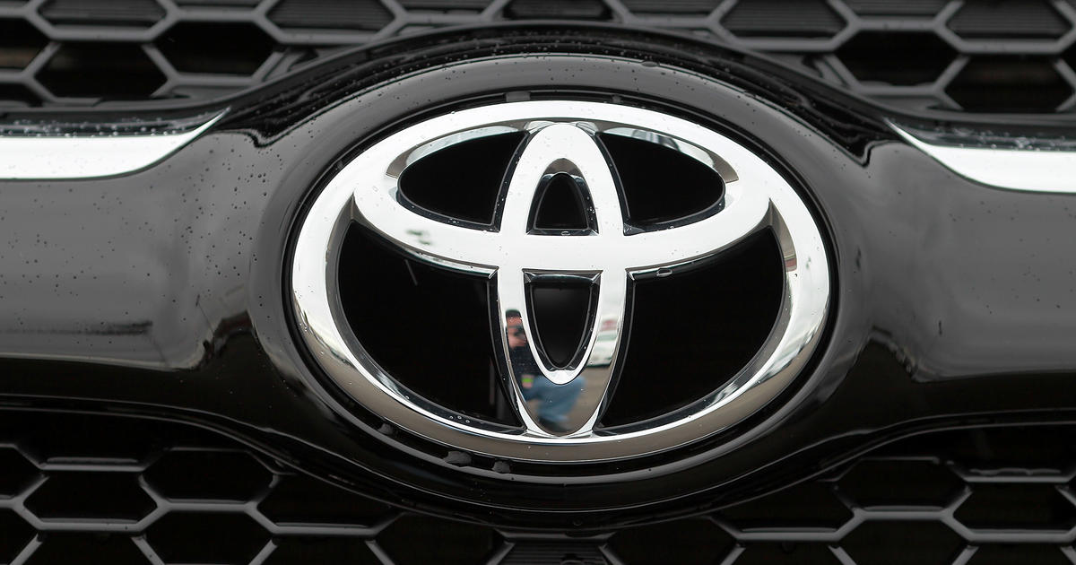 Switch defect prompts big Toyota recall - CBS News
