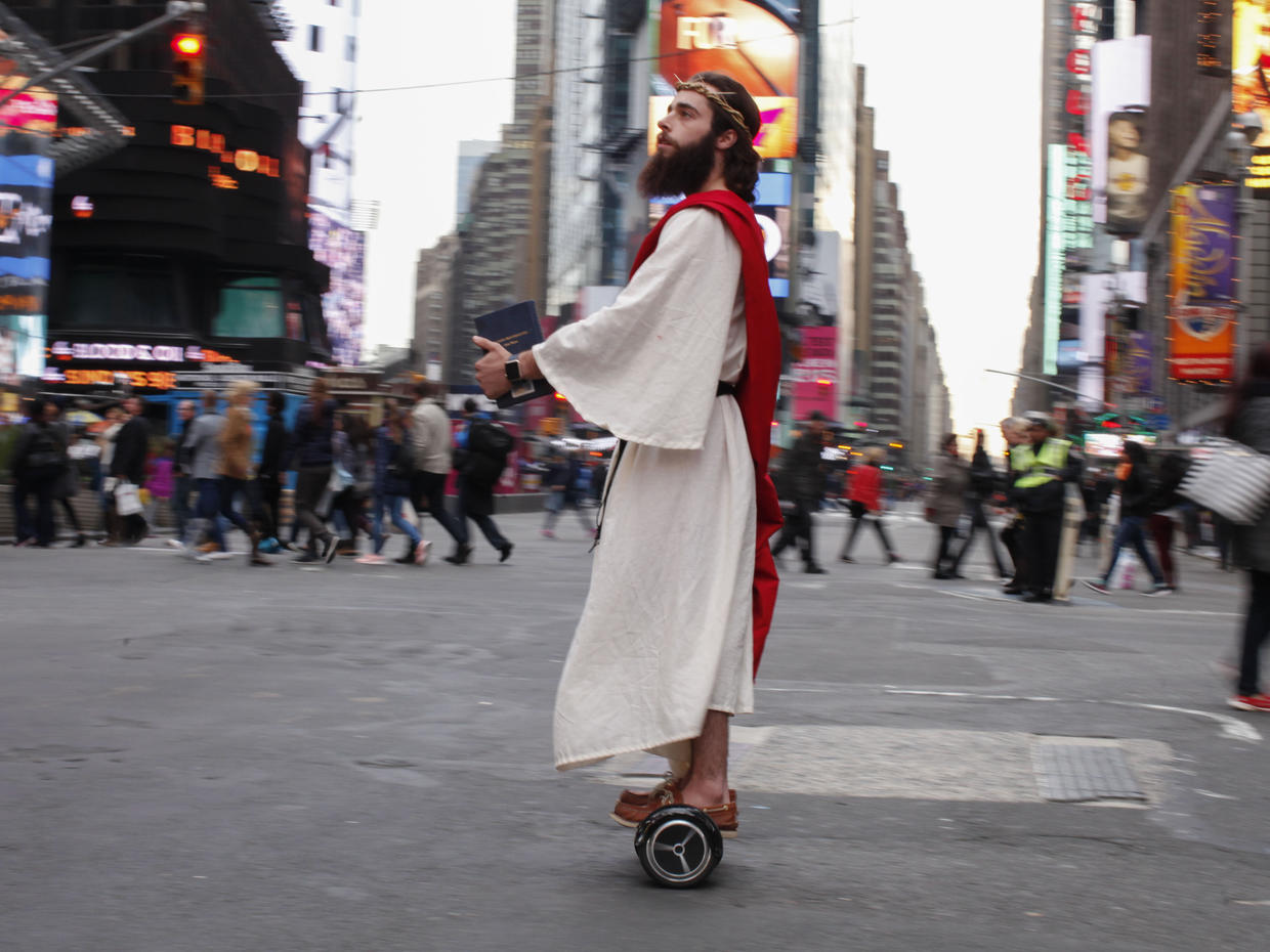 Scary, silly Halloween costumes 2015 - CBS News