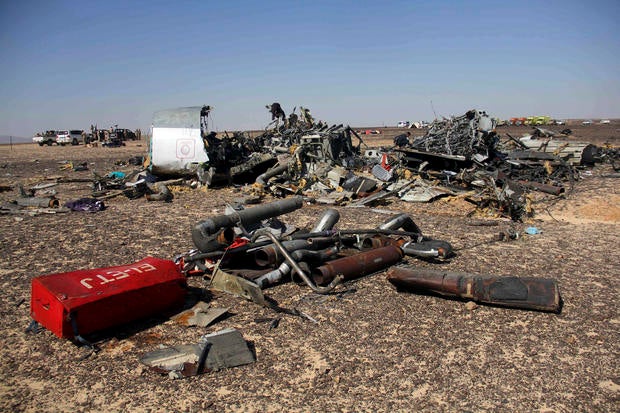 russianjetmetrojetdebrisegyptap910145256075.jpg