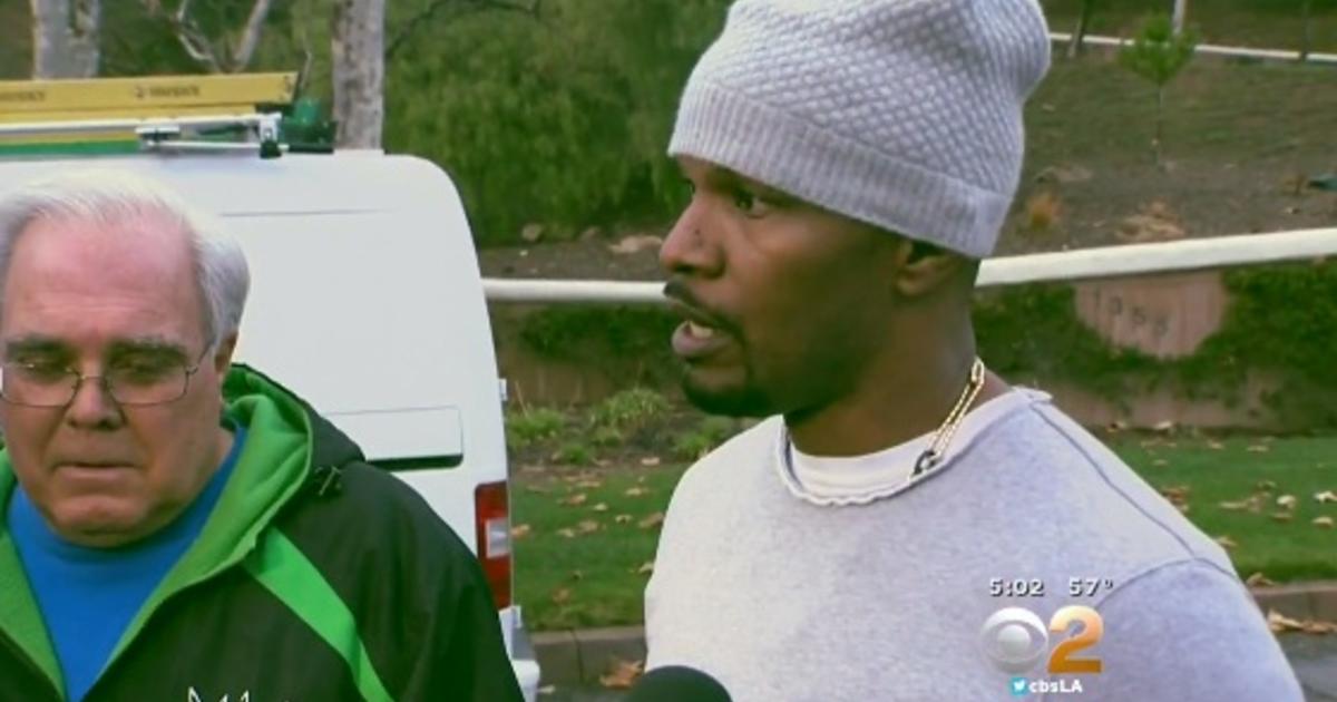 Jamie Foxx Saves Driver From Burning Truck In California Cbs News 