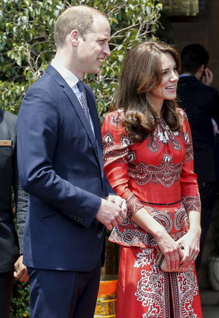 Kate's fashion in Bhutan - Kate's stunning fashion statements on royal ...