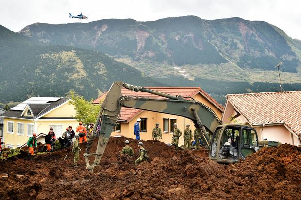 japanearthquakekyushugettyimages-522076428.jpg
