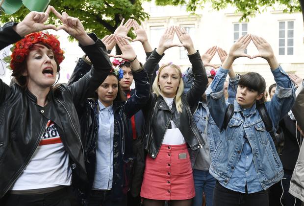 france-sexism-protest-2.jpg