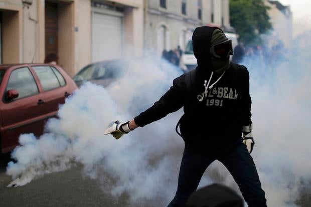 2016-05-26t162310z172708589lr1ec5q19ib65rtrmadp3france-politics-protests.jpg