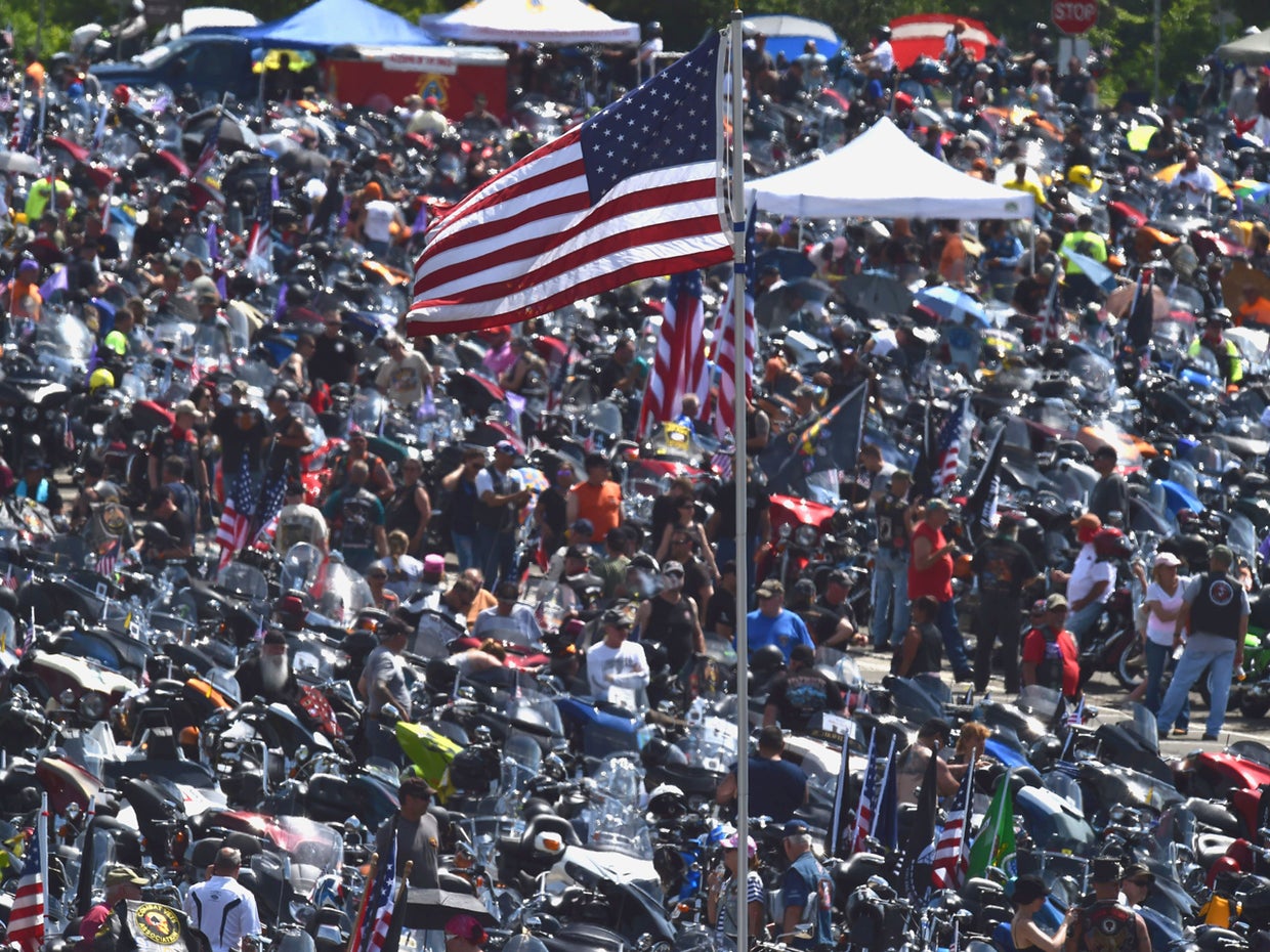 Memorial Day 2016: America honors the fallen - CBS News