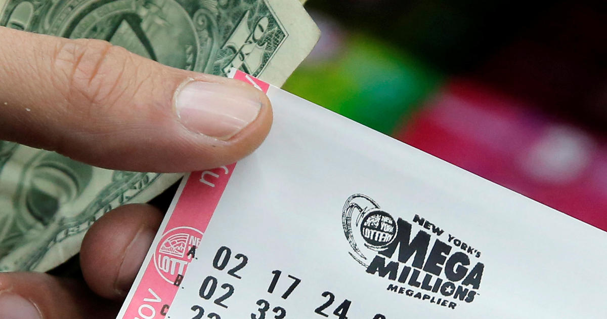 Winning ticket for $432 million Mega Millions jackpot sold at New York City pizza shop