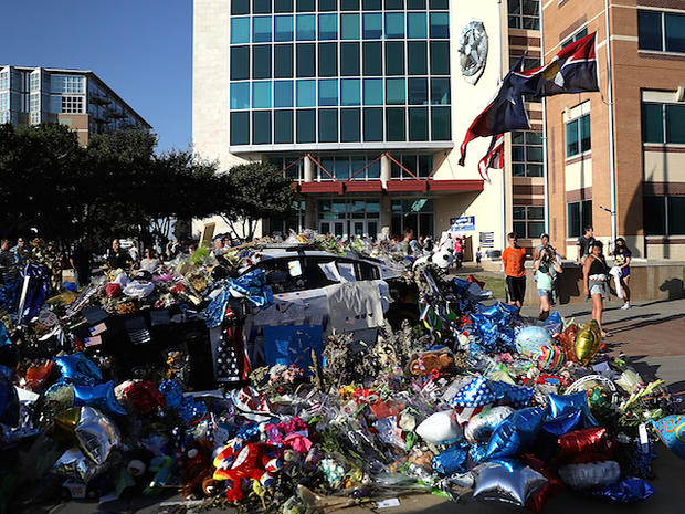 Dallas police memorial 1 