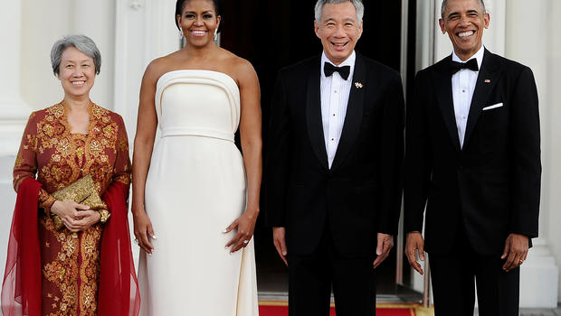 Obama toasts 50-year relationship with Singapore at state dinner - CBS News