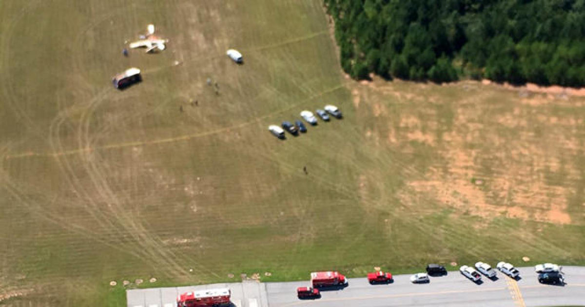 Small planes collide in deadly Georgia crash - CBS News