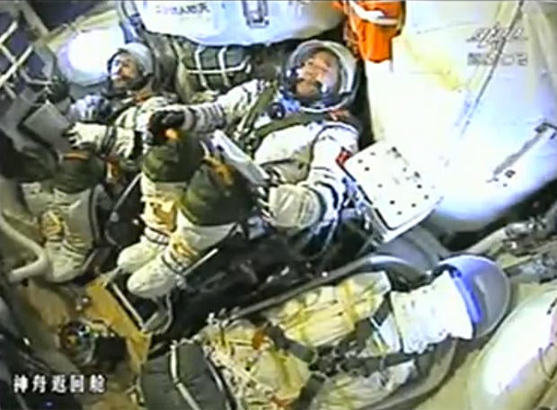 101616-crew.jpg