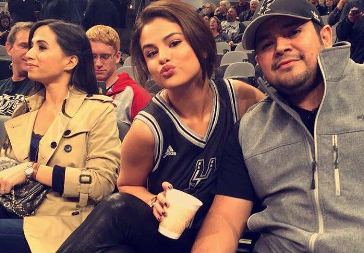 Celebrity fans of every NBA team CBS News