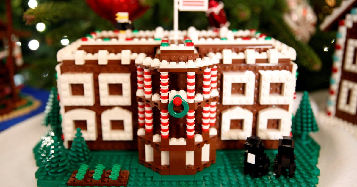 Michelle Obama Debuts 2016 White House Holiday Decorations Cbs News