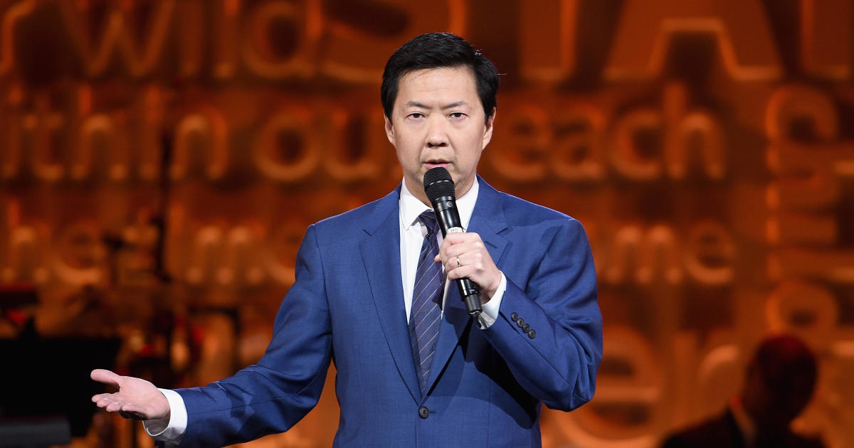 Ken Jeong jumps from stage to give medical aid to audience member