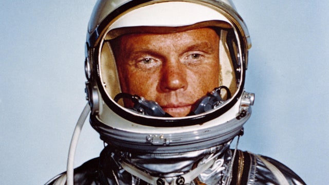 John Glenn First American To Orbit The Earth Dead At 95 Cbs News