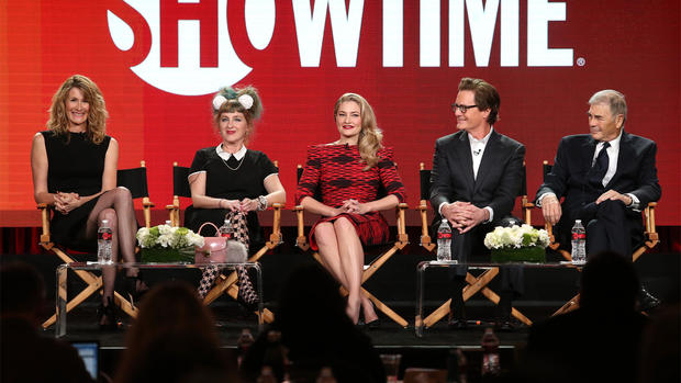 Actors Laura Dern, Kimmy Robertson, Madchen Amick, Kyle MacLachlan and Robert Forster of the television show 'Twin Peaks' 
