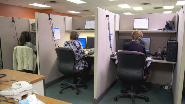ctm-0203-cbs-news-poll-behind-the-scenes.jpg