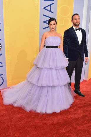 Kacey Musgraves Siriano S Red Carpet Looks Pictures Kacey Musgraves Siriano S Red Carpet Looks Pictures Cbs News
