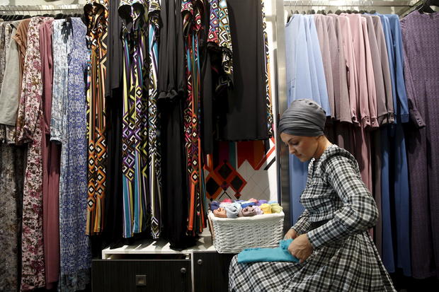 muslim-fashion-rtx1sb29.jpg