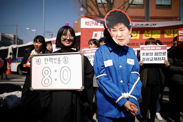park-geun-hye-celeberations-2017-3-9.jpg