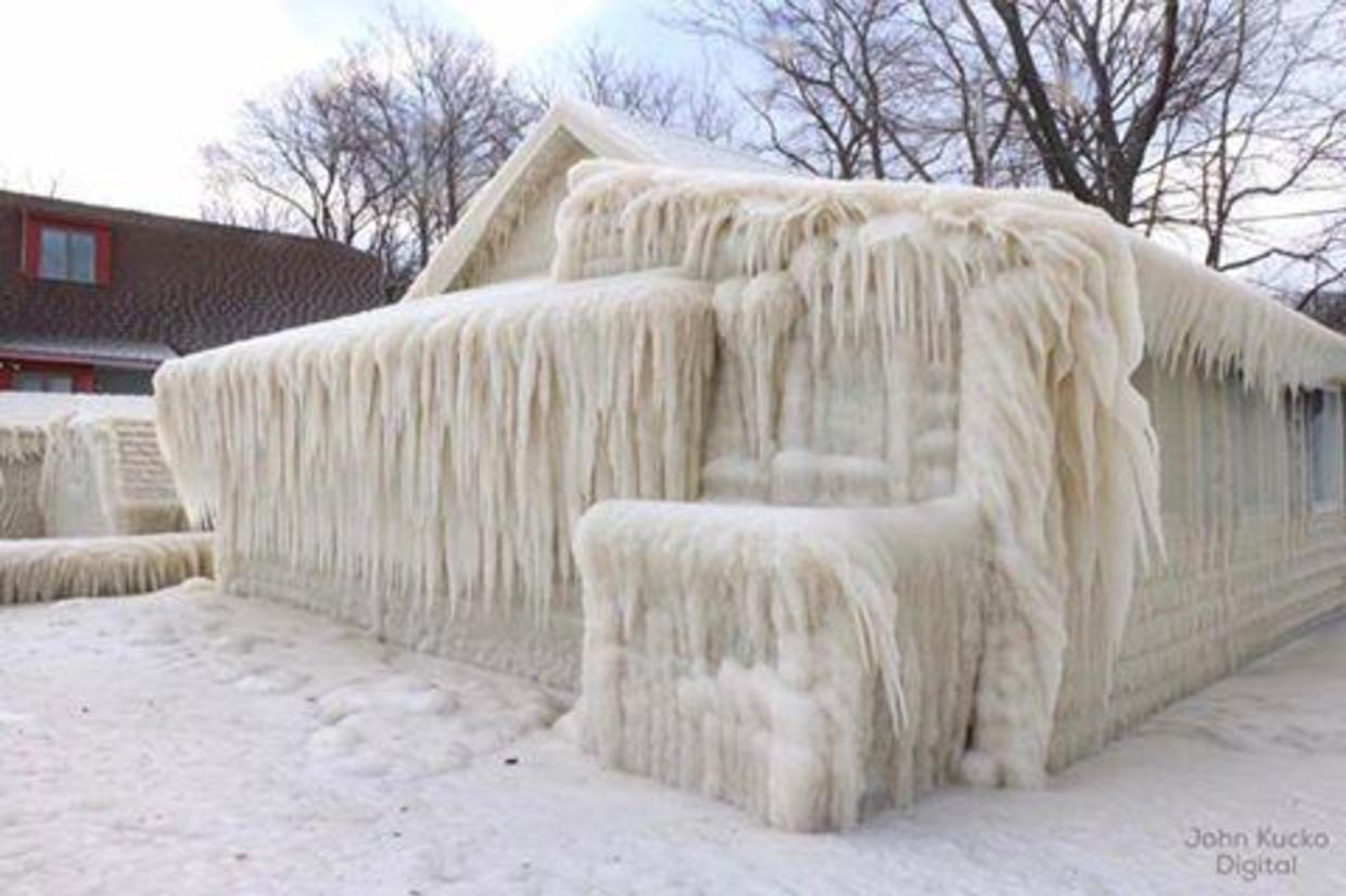 This House In Upstate New York Is Completely Encased In Ice CBS News   Snow 