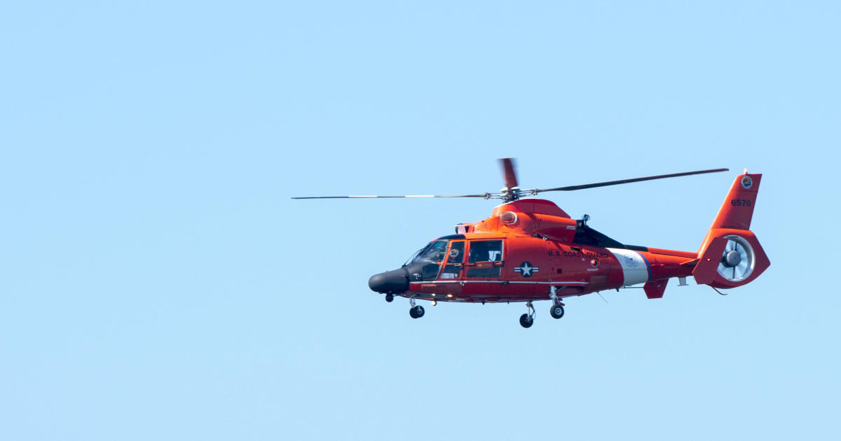 Coast Guard launches search after plane with 8 aboard crashes off North Carolina coast