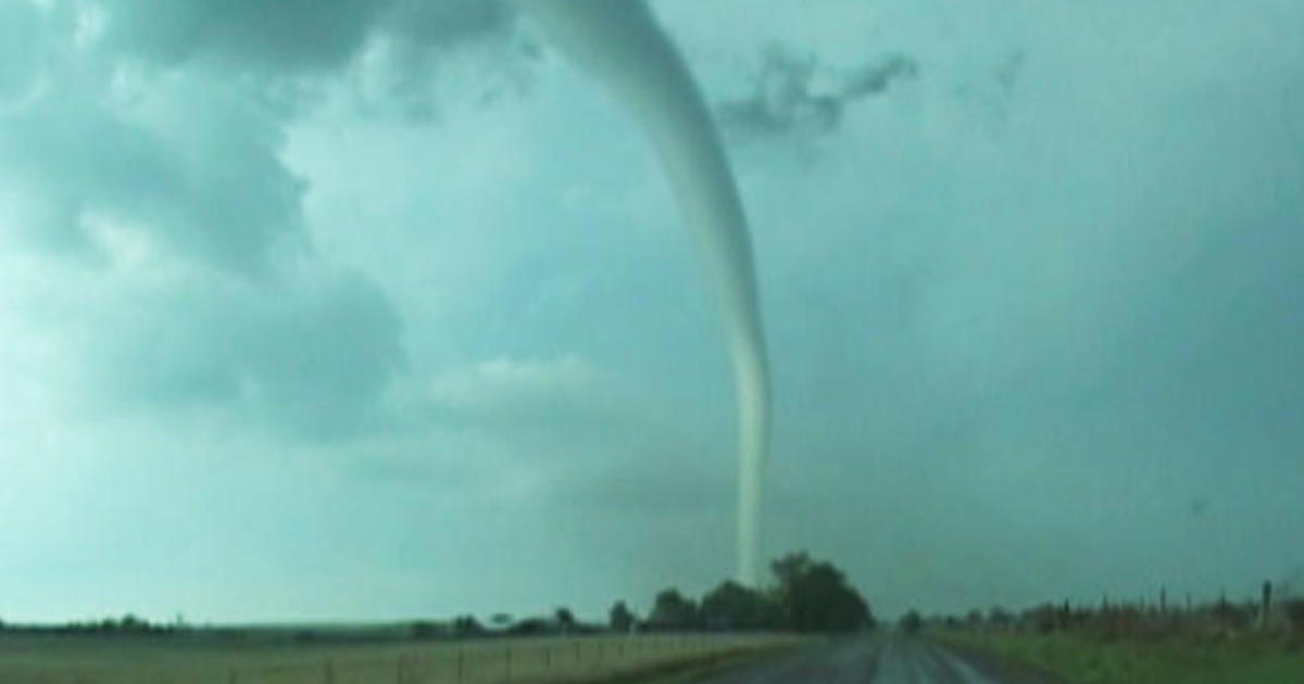 Storm Chasing Couple S Whirlwind Life Cbs News