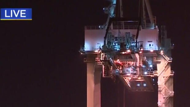 port-of-los-angeles-crane-naked-man-tumbled-to-his-death-from-after-high-speed-police-chase-081616.jpg