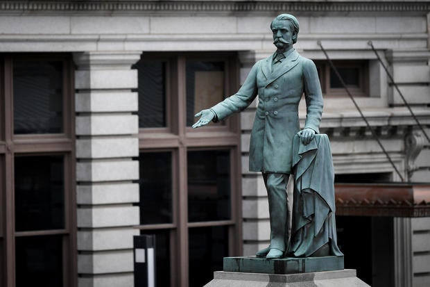 A monument to former U.S. Vice President and Confederate General John Cabell Breckinridge stands outside the Old Courthouse in Lexington