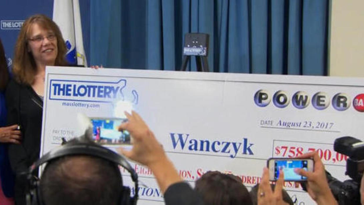 Massachusetts Powerball winner Mavis L. Wanczyk claims 758M jackpot