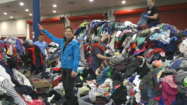 ctm-0830-houston-shelter-clothing-donations-norah-odonnell.jpg