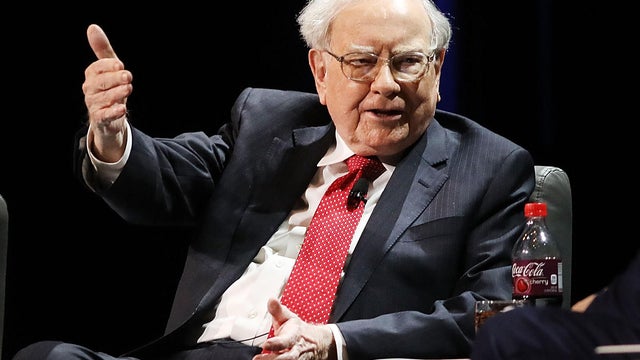 Warren Buffett Speaks At Columbia University 