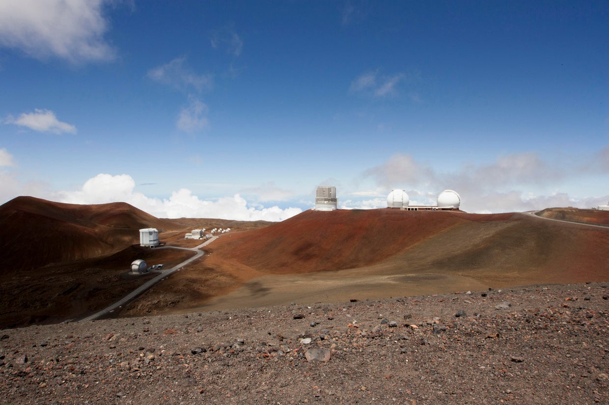 Officials greenlight massive telescope on sacred Hawaiian mountain
