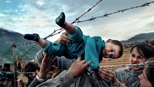 pulitzer-carol-guzy-kosovo-washington-post-620.jpg