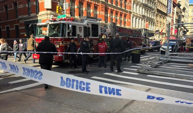 Mandatory Credit: Source/URL: Sabrina Franza, National Desk internSubmitted by: Hudakz@cbsnews.comDate: 11-19-17Location: SoHo, NYCCleared For All Platforms In Perpetuity 