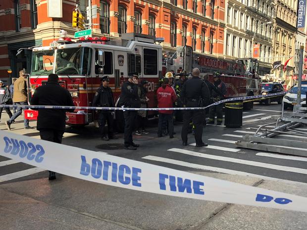 Mandatory Credit: Source/URL: Sabrina Franza, National Desk internSubmitted by: Hudakz@cbsnews.comDate: 11-19-17Location: SoHo, NYCCleared For All Platforms In Perpetuity 