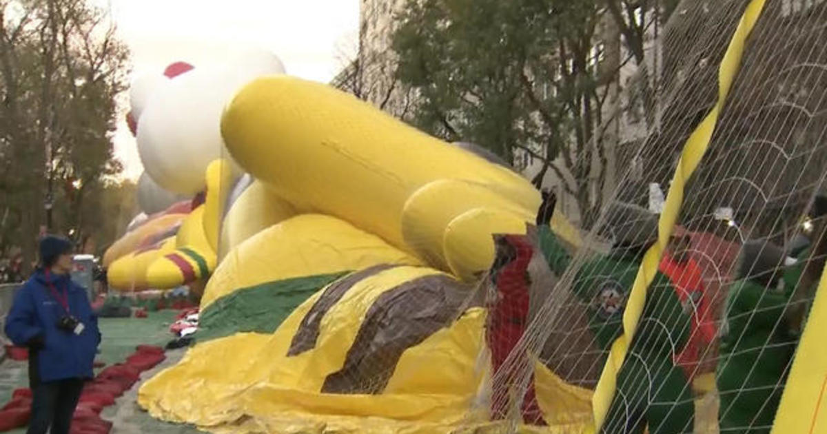 NYC preps for Macy's Thanksgiving Day Parade - CBS News - Stream Cbs Thanksgiving Day Parade Footage