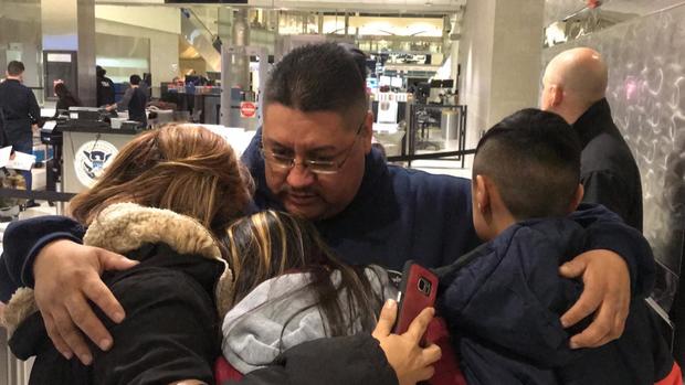 0116-en-fatherdeportedtomexico.jpg