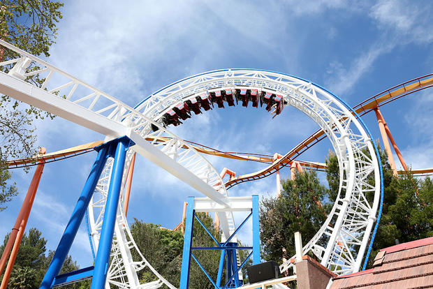 Samsung And Six Flags Debut The First Virtual Reality Coaster Powered By Samsung Gear VR At Six Flags Magic Mountain 