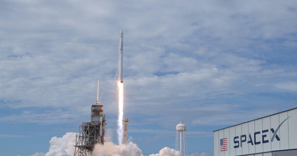 View Falcon 9 Spacex Launch Today Background