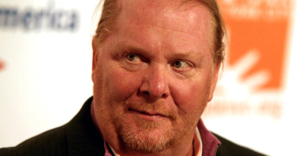 Mario Batali S Restaurants In Las Vegas Will Close Cbs News