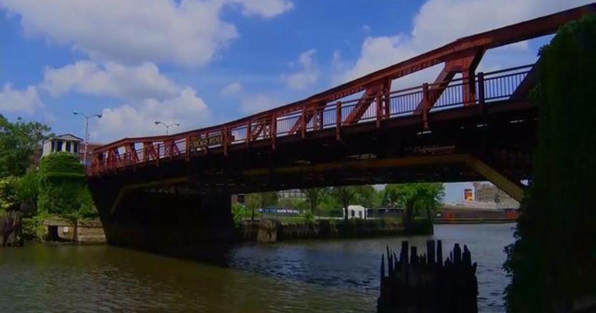Chicago has a bridge to sell you - CBS News