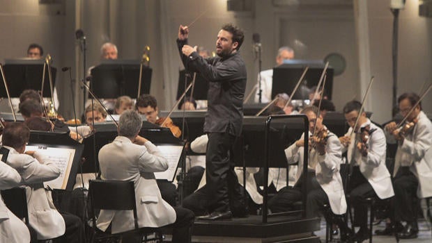 conductor-james-gaffigan-620.jpg